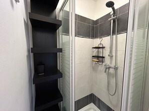 House | 2 bedrooms - 3 Pieces EN Duplex Calme Proche Croisette A2b234 (Cannes)