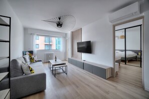 2 bedrooms - 3 Pieces Moderne Proche Martinez ET Plages A2b249 (Cannes)