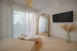 House - Superbe Studio Terrasse Parking A0b200 (Cannes)