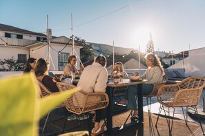Rooftop terrace - SURFinn Lisbon (Almada)