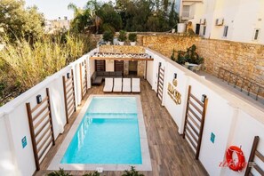 Outdoor pool - El Doris Boutique Living St Julians  (St. Julian's)
