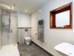 Unclassified image, 2 of 8, button - Glentress Forest Golden Oak, Peebles (Peebles)