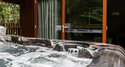 Glentress Forest White Willow Premium Valley View