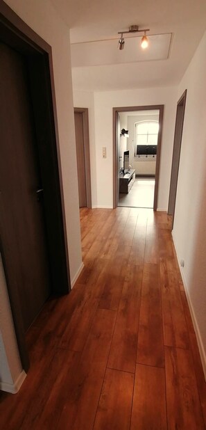 Interior - Cozy vacation apartment "Lütje Moew", 4-room with roof terrace, rural location (Leezdorf)