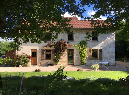 Gîte des Buis de l'Ain – Nature, Peace & Tranquility