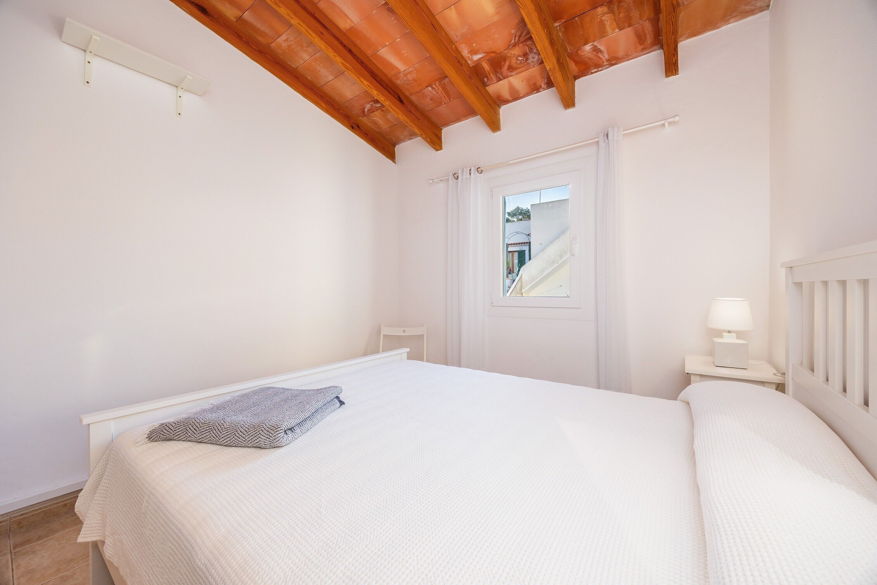 3 室のベッドルーム、アイロン / アイロン台、WiFi、ベッドシーツ