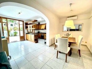 Niet-geclassificeerde afbeelding, 3 van 28, knop