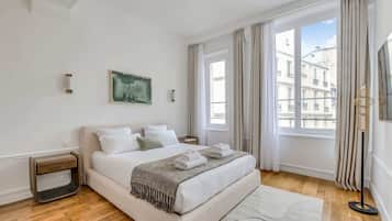 2 chambres, fer et planche à repasser, Wi-Fi, draps fournis