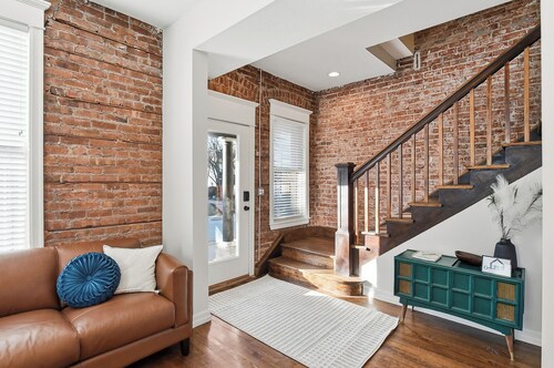 The Midtown Brownstone Retreat