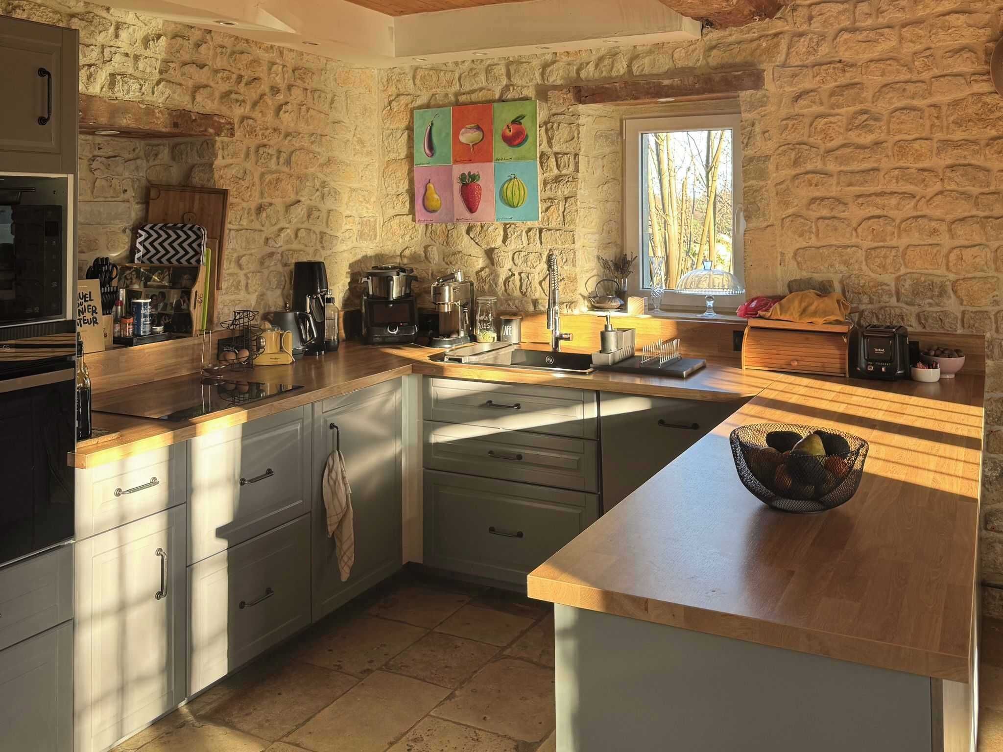 冷蔵庫、電子レンジ、オーブン、食器洗い機