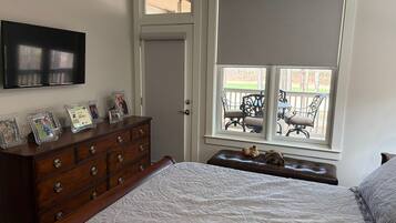 2 多间卧室、上网接入、床单