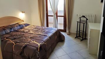 1 habitación, internet y ropa de cama