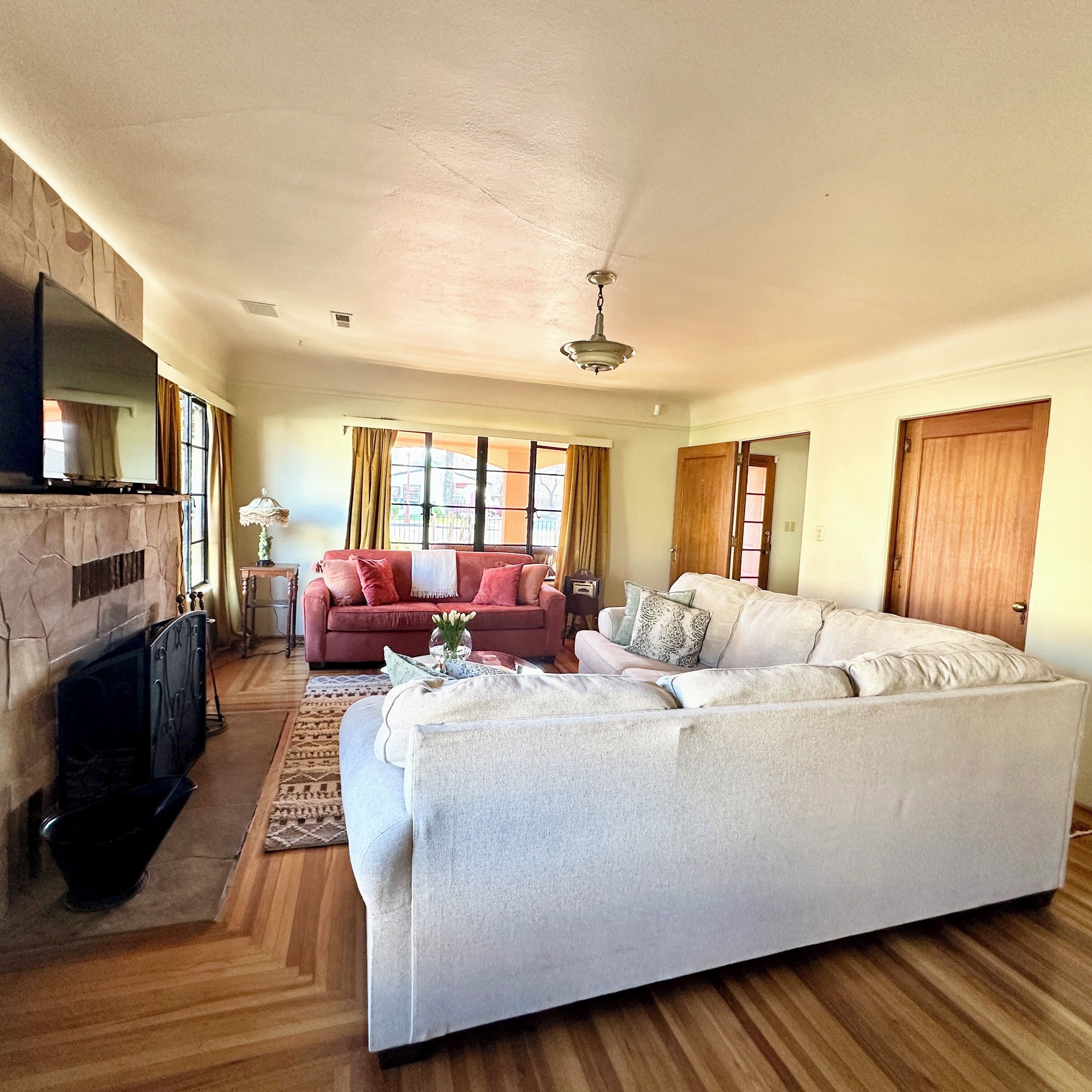 Smart TV, fireplace, books