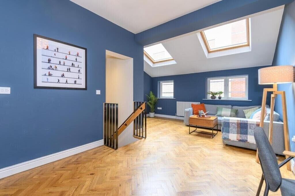Stylish City Centre Townhouse With Hottub & Patio - Leeds