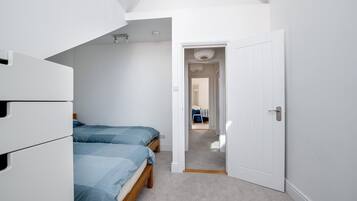 2 chambres, fer et planche Ă repasser, Wi-Fi gratuit, draps fournis