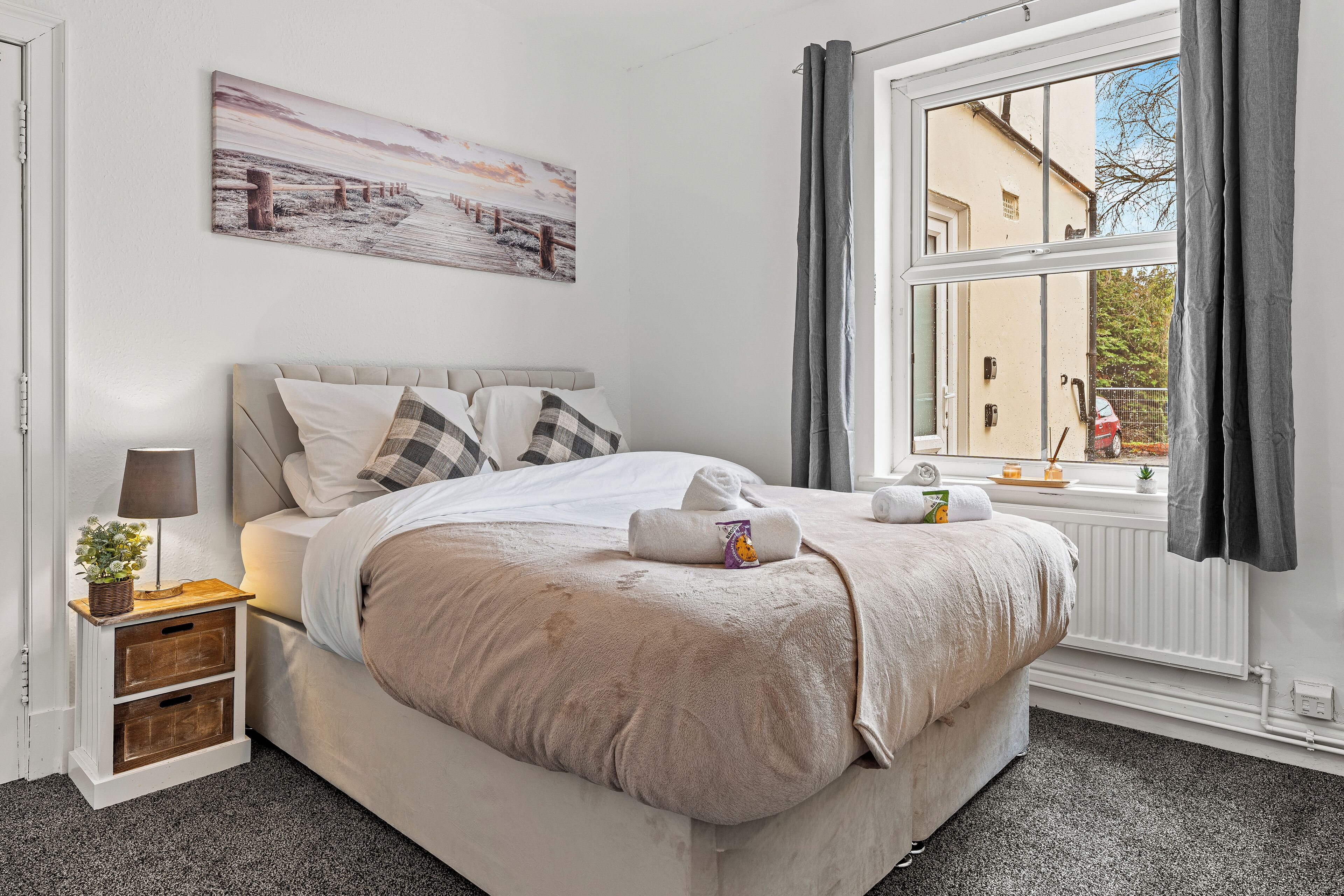 3 bedrooms, iron/ironing board, Internet, bed sheets