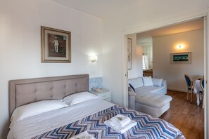 2 bedrooms, iron/ironing board, travel cot - GuestHost - Cozy Apartment with Terrace in Sanremo (Sanremo)