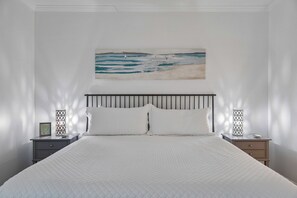 1 bedroom, iron/ironing board, free WiFi, bed sheets - Close to Beach Couple's Retreat (Hilton Head Island)