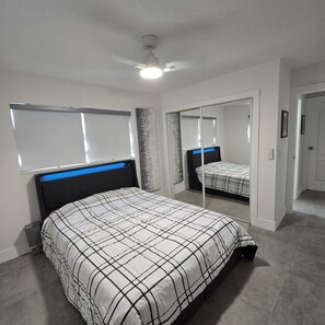 Unclassified image, 2 of 9, button