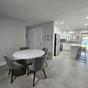 Unclassified image, 3 of 9, button