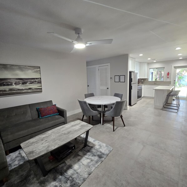 Unclassified image, 1 of 9, button