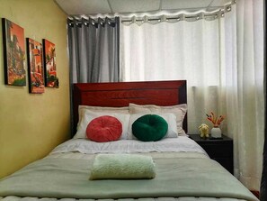 2 室のベッドルーム、アイロン / アイロン台、WiFi、ベッドシーツ
