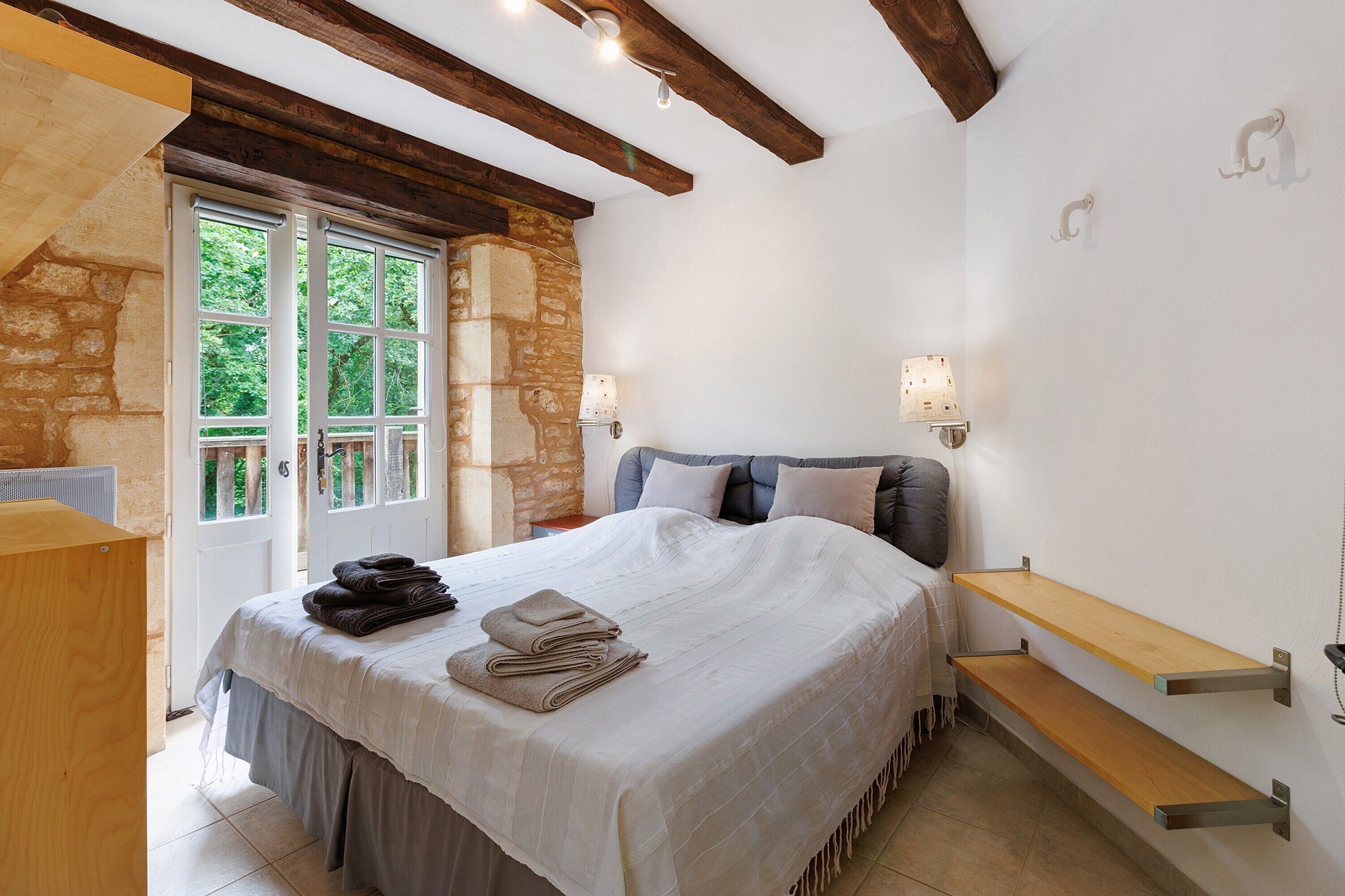 2 chambres, fer et planche à repasser, Wi-Fi, literie fournie