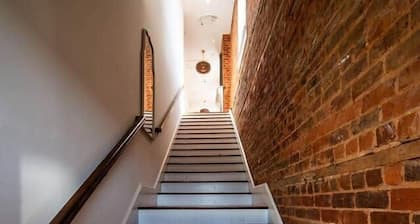 The Nest Above - Finch Suite