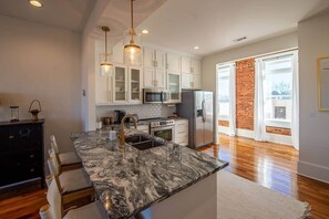 Fridge, microwave, oven, stovetop - The Nest Above - Sparrow Suite (Seneca)