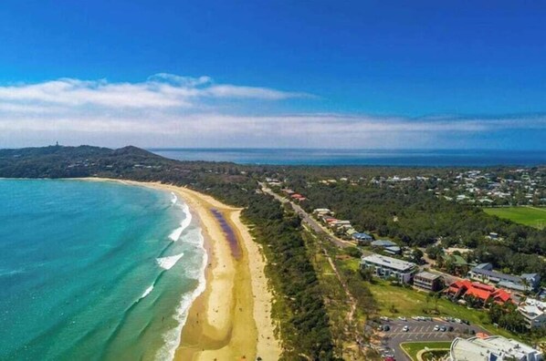 Beach - Byron Bay Beachfront Apartments (Byron Bay)