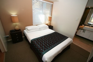 Room - Byron Bay Beachfront Apartments (Byron Bay)