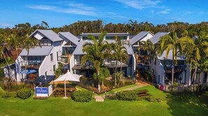 Exterior - Byron Bay Beachfront Apartments (Byron Bay)