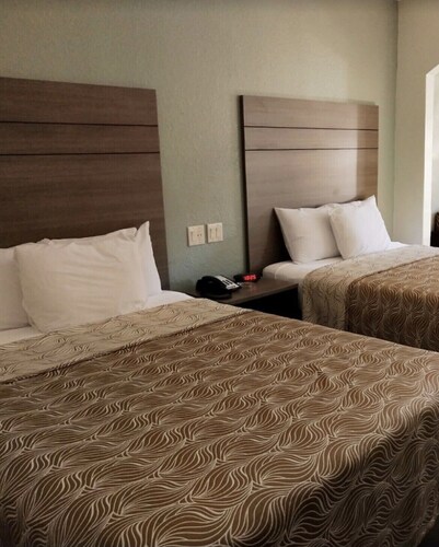 GARDEN SUITES