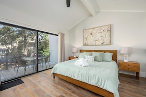 3 bedrooms, iron/ironing board, free WiFi, bed sheets - 6 Mizzenmast - Renovated-Sea Pines home steps from Harbor Town Golf Club (Hilton Head Island)