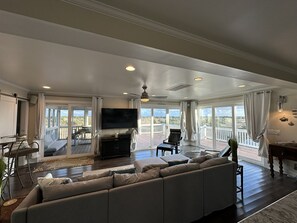 Smart TV - IR56: Beach Belle: Serene Marsh Views (Ocracoke)