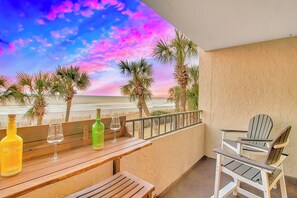 Property grounds - Wow Amazing Direct Modern Oceanfront w Fireplace/Best view at top resort (Myrtle Beach)