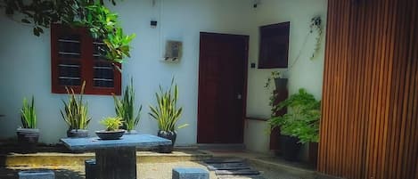 Khu ẩm thực ngoài trời