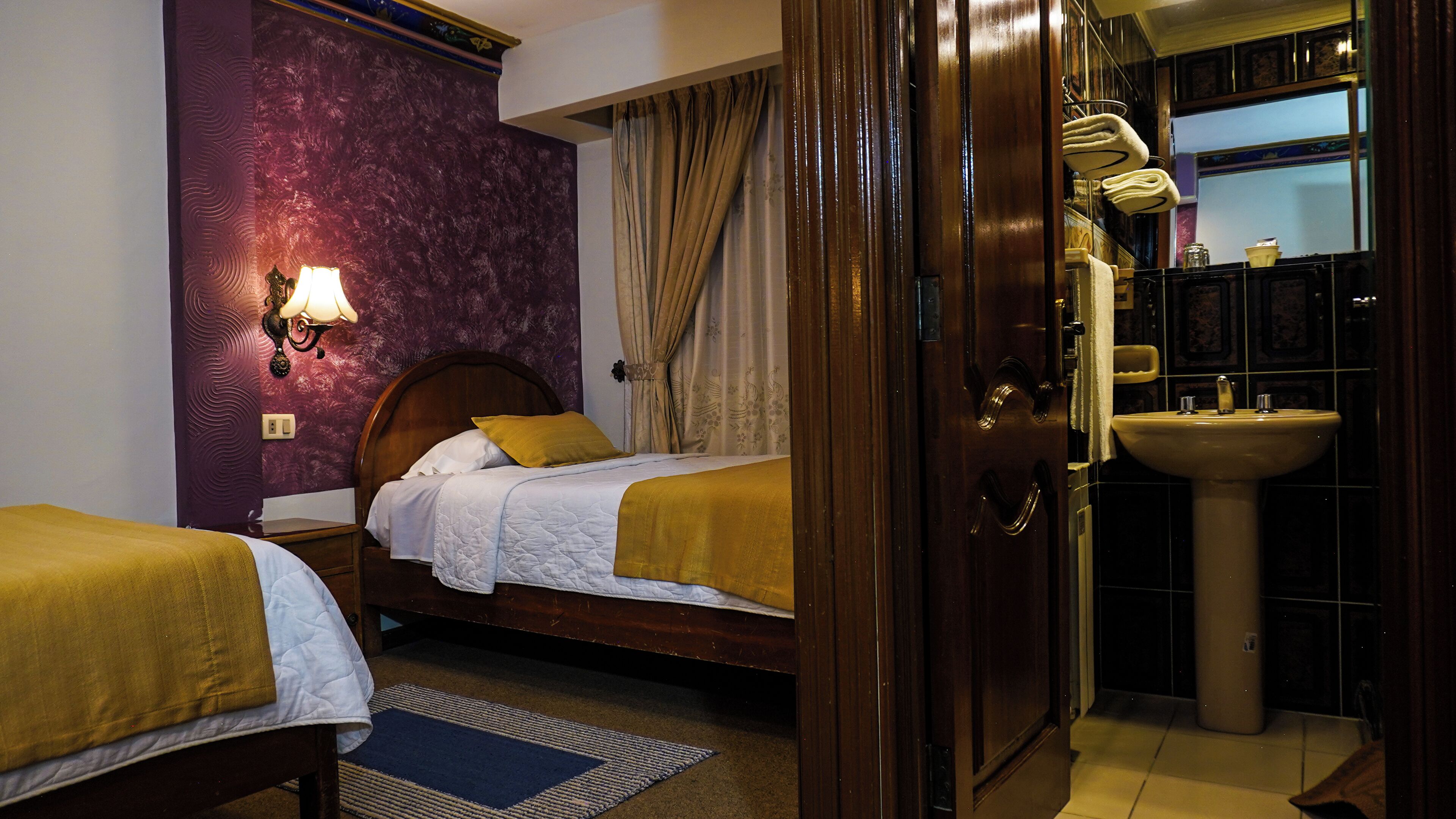 Habitación doble Prestigio | Escritorio, espacio para trabajar con laptop y insonorización 