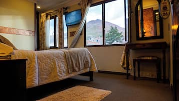 Singola Superior, vista montagna | Una scrivania, postazione laptop, insonorizzazione, Wi-Fi gratuito