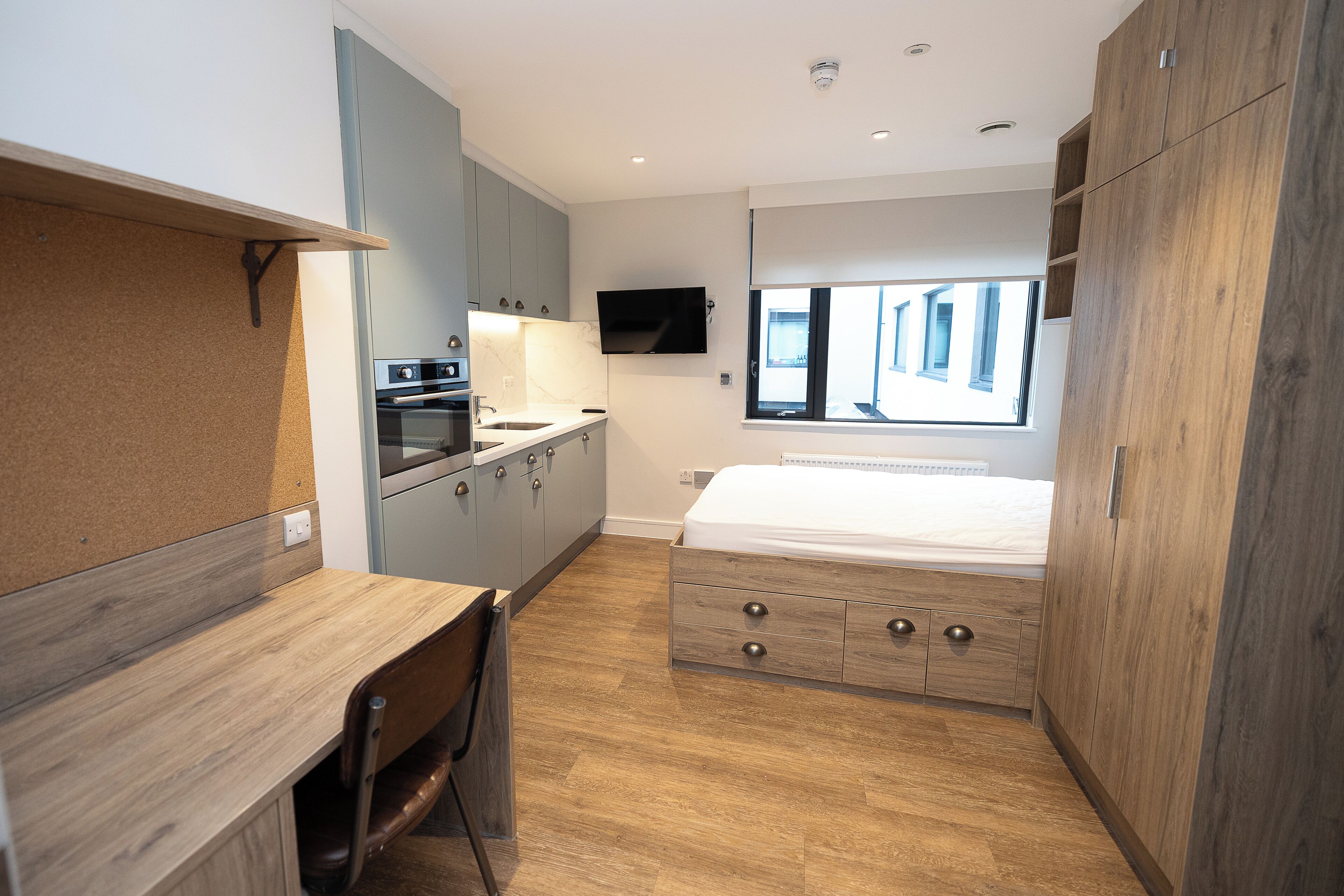 Monolocale, non fumatori | Tende oscuranti, ferro/asse da stiro, Wi-Fi gratuito