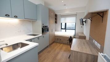 Studio, Non Smoking | Private kitchen