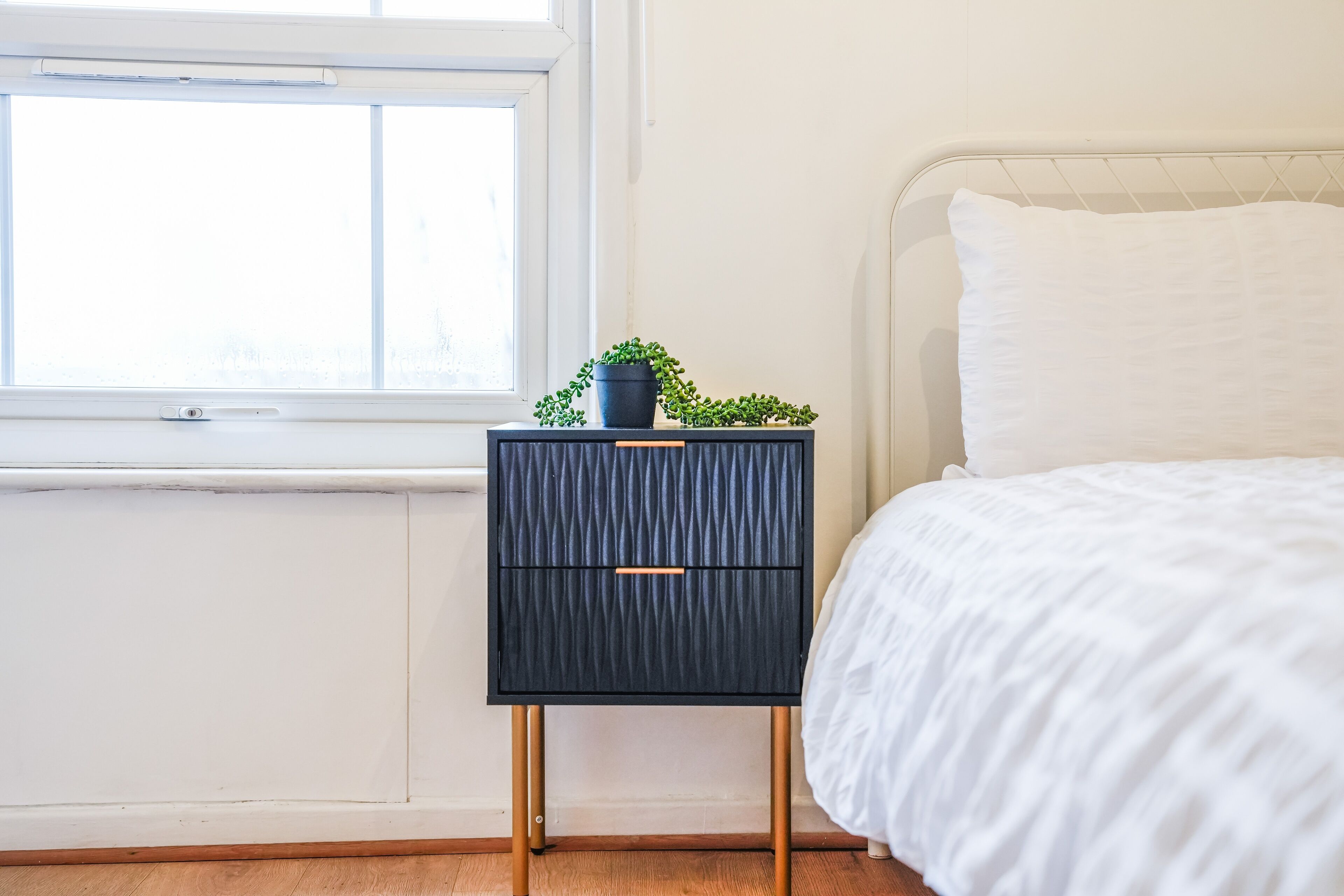 3 عدّة غرف نوم ومكواة/لوح كي وواي فاي مجانًا وملاءات أسرّة