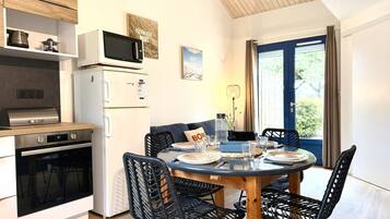 Réfrigérateur, micro-ondes, four, lave-vaisselle