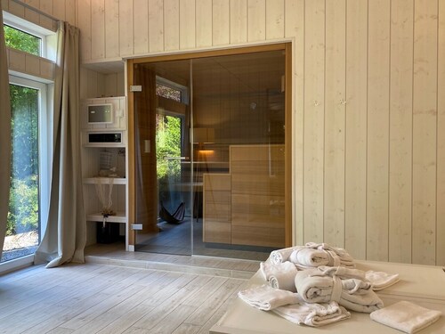 Seeloft by ZENSES: Private Sauna, Lake View, Fireplace and Pure Nature