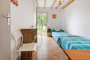 3 habitaciones, tabla de planchar con plancha y wifi 