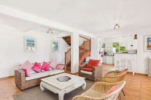 TV - Sea view - Charming villa with pool for 6 (Le Vauclin)
