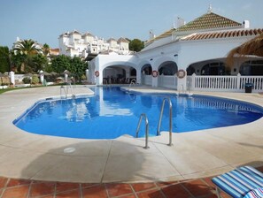 Pool - Casa Bengeo - Two Bedroom Apartment, Sleeps 4 (Nerja)