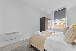 Unclassified image, 4 of 20, button - The Manor - Beachwalk Apartments (North Lanarkshire)