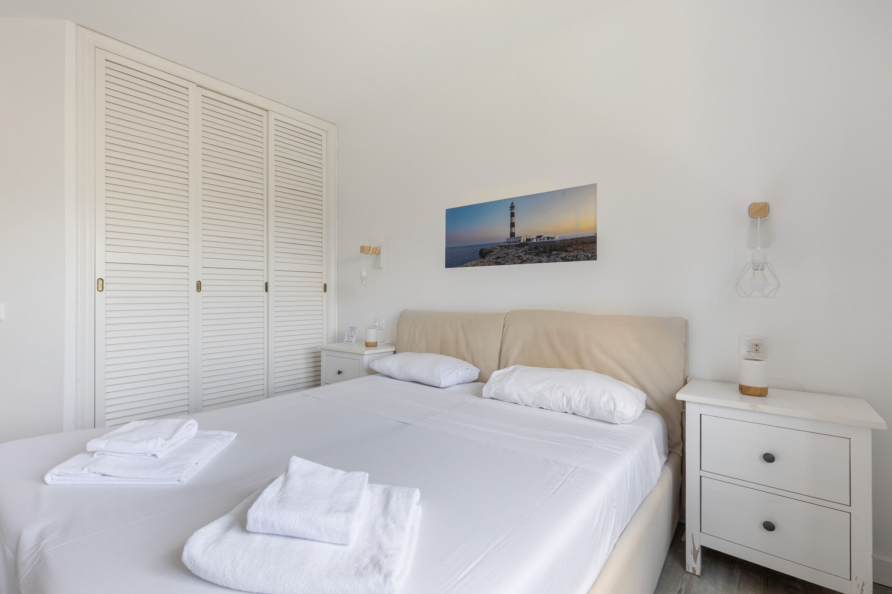 2 slaapkamers, een strijkplank/strijkijzer, wifi, beddengoed