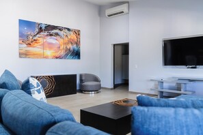 Living area - Luxurious Villa 5 minutes from EAGLE BEACH (Noord)